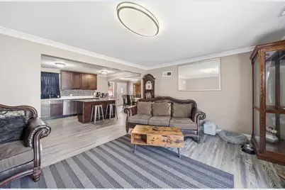 11325 S Oak Park Avenue, Worth, IL 60482 - Photo 5