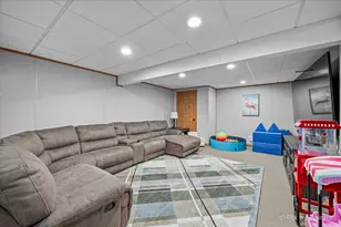 1013 Mountain View Dr, Joliet, IL 60432 - Photo 31