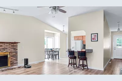 2318 Osage Drive, Champaign, IL 61821 - Photo 9