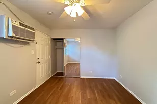 4537 N Dover St, Chicago, IL 60640 - Photo 17