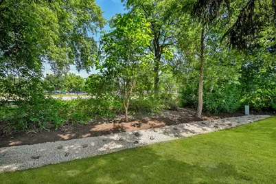 588 Williamsburg Road, Glen Ellyn, IL 60137 - Photo 43