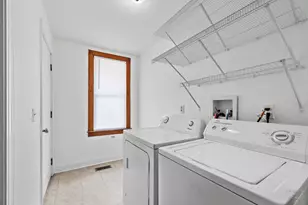 908 Wheeler St, Woodstock, IL 60098 - Photo 15