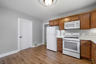 908 Wheeler St, Woodstock, IL 60098 - Photo 7