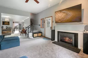 318 Seafarer Dr, Third Lake, IL 60030 - Photo 5
