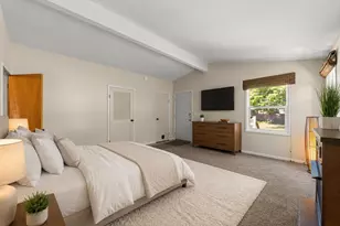 913 N 15th St, Dekalb, IL 60115 - Photo 13