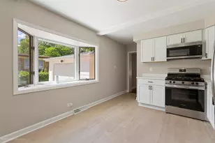 220 N Park Dr, Glenwood, IL 60425 - Photo 11