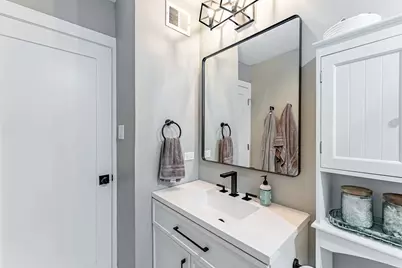 3600 N Lake Shore Drive #907, Chicago, IL 60613 - Photo 15