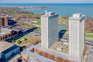 3600 N Lake Shore Dr, Chicago, IL 60613 - Photo 3