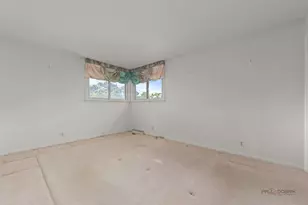 9230 N Major Ave, Morton Grove, IL 60053 - Photo 25