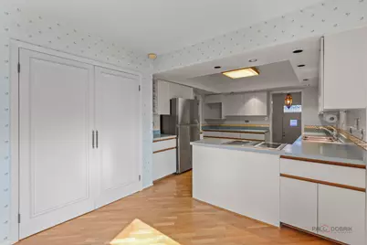 9230 N Major Avenue, Morton Grove, IL 60053 - Photo 15