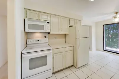 [Address not provided], Morton Grove, IL 60053 - Photo 11