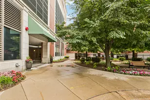 1717 S Prairie Ave, Chicago, IL 60616 - Photo 3