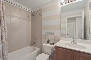 106 Creekbend Ct, Mount Prospect, IL 60056 - Photo 19