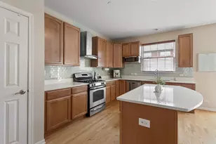 106 Creekbend Ct, Mount Prospect, IL 60056 - Photo 7