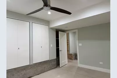4730 W Grace Street #0, Chicago, IL 60641 - Photo 11