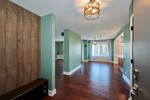 7061 N Kedzie Ave, Chicago, IL 60645 - Photo 3