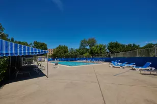 7061 N Kedzie Ave, Chicago, IL 60645 - Photo 23