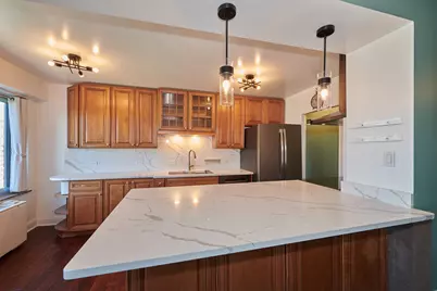 7061 N Kedzie Avenue #913, Chicago, IL 60645 - Photo 11