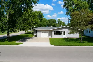 1418 Chippewa Dr, Ottawa, IL 61350 - Photo 1