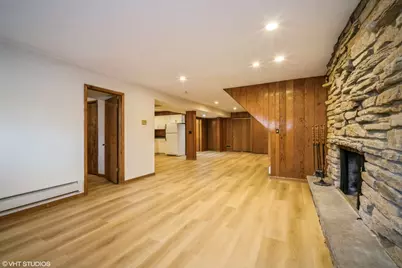 5715 N Cicero Avenue #G, Chicago, IL 60646 - Photo 3