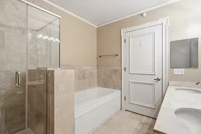 201 N Westshore Drive #1202, Chicago, IL 60601 - Photo 19