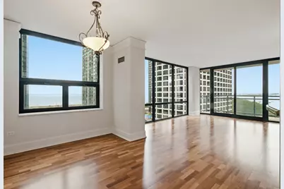 201 N Westshore Drive #1202, Chicago, IL 60601 - Photo 5
