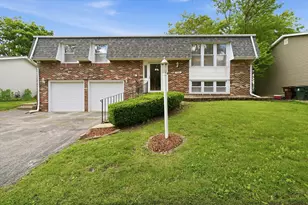 3880 178th Pl, Country Club Hills, IL 60478 - Photo 1