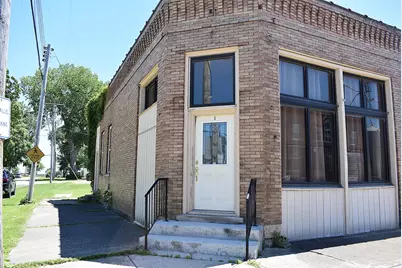 104 E North Street, Creston, IL 60113 - Photo 1