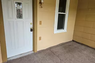 302 E Park St, Morrison, IL 61270 - Photo 3