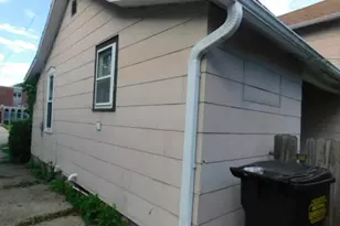 302 E Park St, Morrison, IL 61270 - Photo 25
