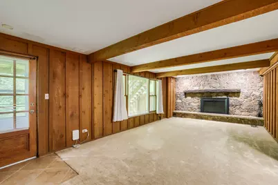 823 Greenwood Avenue, Carpentersville, IL 60110 - Photo 17