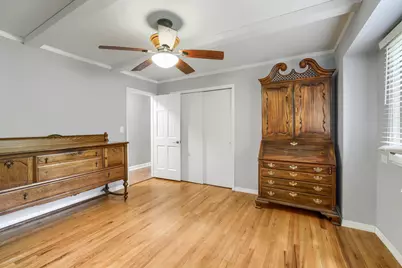 823 Greenwood Avenue, Carpentersville, IL 60110 - Photo 15
