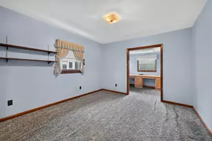 803 N 9th St, Dekalb, IL 60115 - Photo 11
