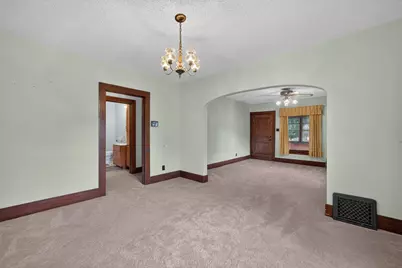 803 N 9th Street, Dekalb, IL 60115 - Photo 7