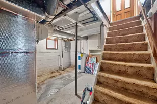 803 N 9th St, Dekalb, IL 60115 - Photo 17