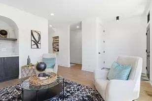2044 W Superior St, Chicago, IL 60612 - Photo 5
