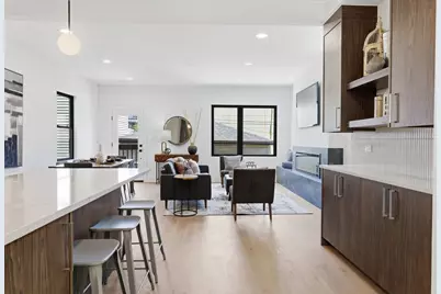 2044 W Superior Street, Chicago, IL 60612 - Photo 7