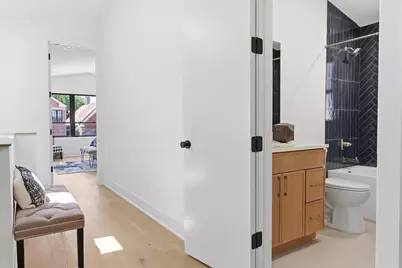 2044 W Superior Street, Chicago, IL 60612 - Photo 25