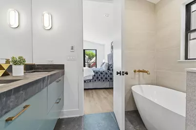 2044 W Superior Street, Chicago, IL 60612 - Photo 19