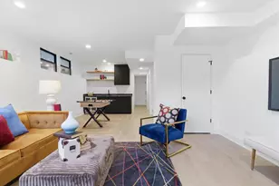 2044 W Superior St, Chicago, IL 60612 - Photo 29