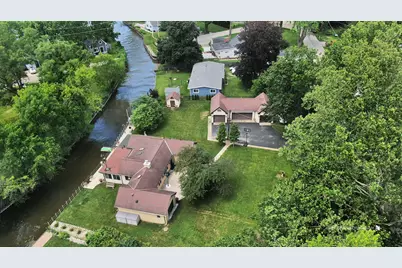 9425 Byrne Drive, Fox River Grove, IL 60021 - Photo 3