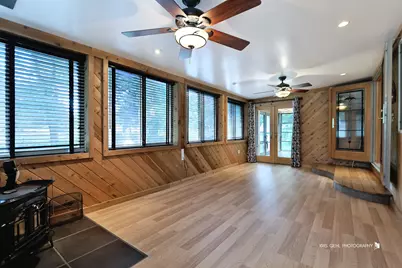 9425 Byrne Drive, Fox River Grove, IL 60021 - Photo 17
