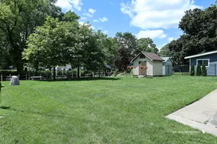 9425 Byrne Dr, Fox River Grove, IL 60021 - Photo 29