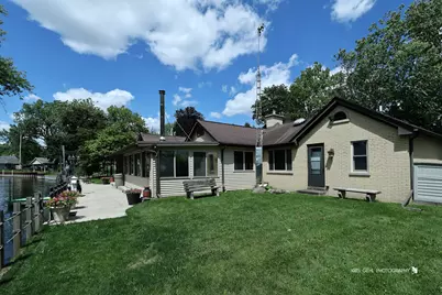 9425 Byrne Drive, Fox River Grove, IL 60021 - Photo 35