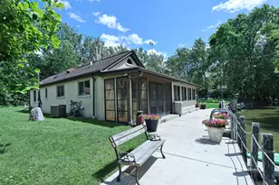 9425 Byrne Dr, Fox River Grove, IL 60021 - Photo 33
