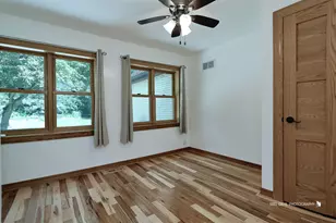 9425 Byrne Dr, Fox River Grove, IL 60021 - Photo 23