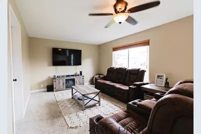 25518 W Foxtail Road, Round Lake, IL 60073 - Photo 11