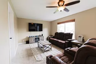 25518 W Foxtail Rd, Round Lake, IL 60073 - Photo 11