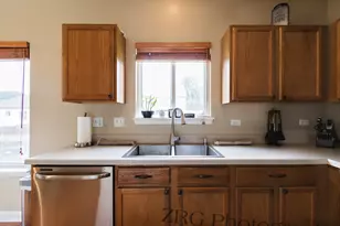 25518 W Foxtail Rd, Round Lake, IL 60073 - Photo 17