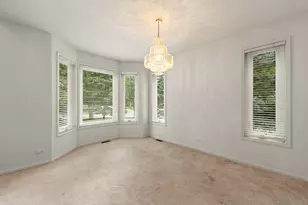 16W374 94th St, Burr Ridge, IL 60527 - Photo 5